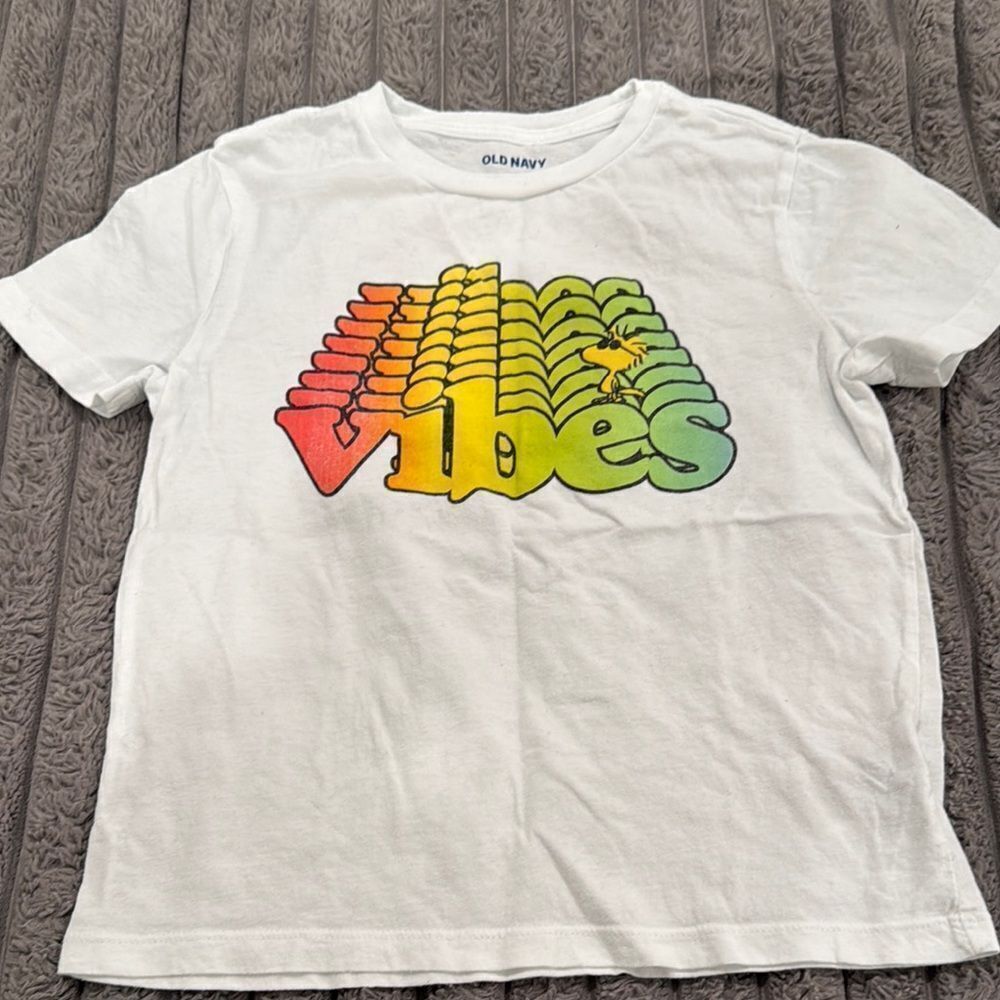 Kids Old Navy T-shirt
